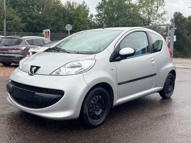 Silber Gebraucht 2008 Peugeot 107 Urban Move Kleinwagen | 899 € (Fairer Preis) - Bild 1/4