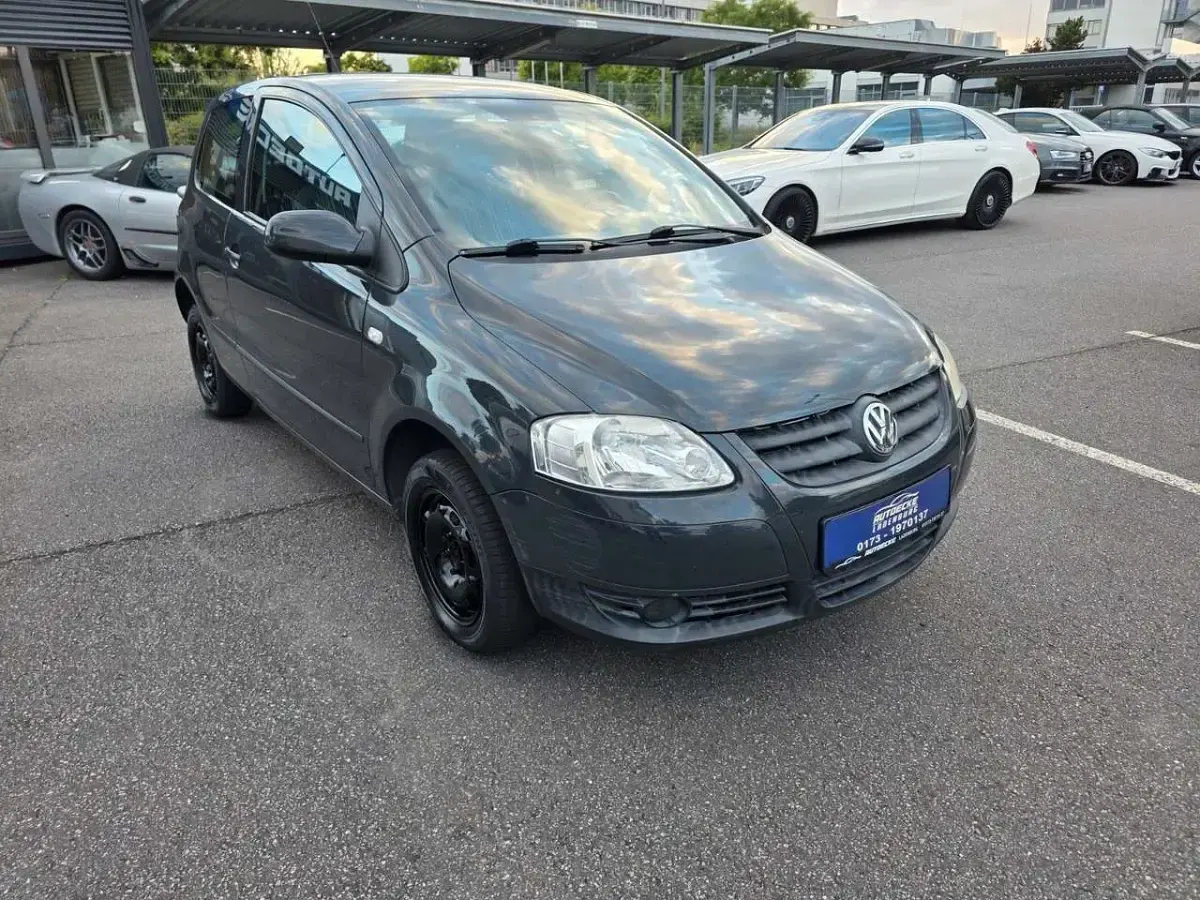 Używany VW Fox Basis 54 KM (39 kW) 2007 Szary Hatchback