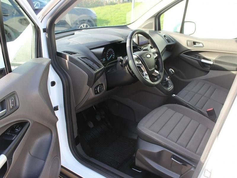 Gebraucht Ford Transit Limited 101 PS (74 kW) 2022 Weiss Van