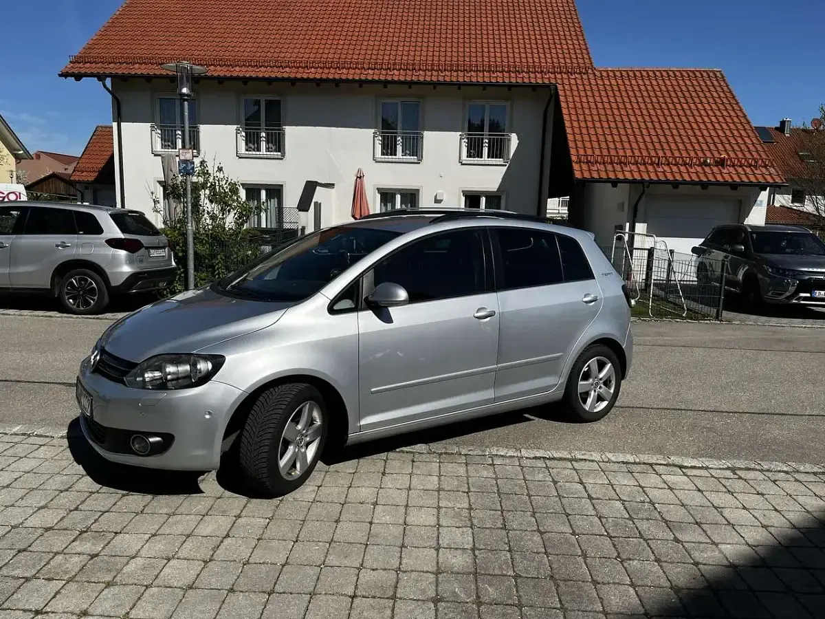 Brugt VW Golf VI Team 105 HK (77 kW) 2010 Sølv Hatchback