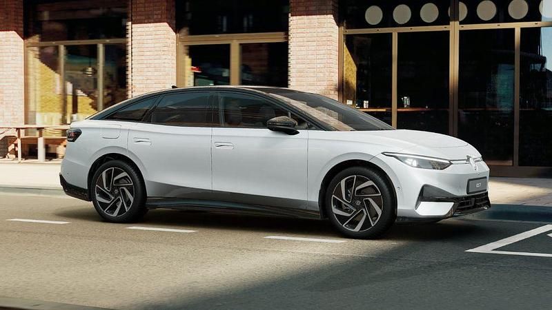 Neu VW ID.7 Pro 210 kW (286 PS) 2025 Gletscherweiß metallic / schwa Kleinwagen