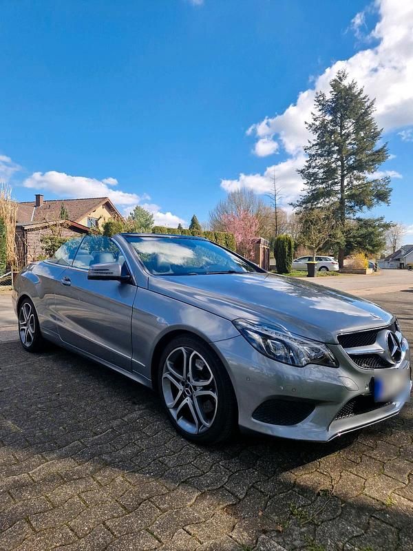 Gebraucht Mercedes E200 180 PS (132 kW) 2015 Grau Cabrio