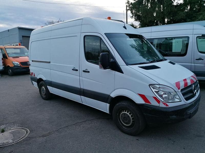 Weiß Gebraucht 2012 Mercedes 316 Van | 5.800 € (Superpreis) - Bild 1/4