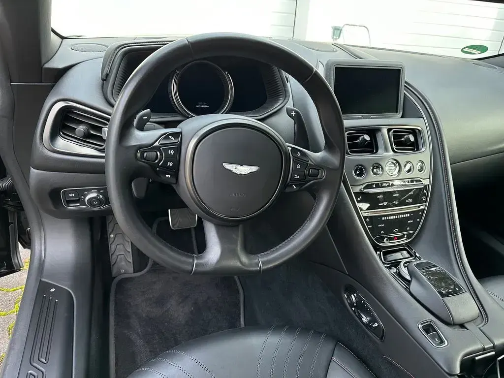 Gebraucht Aston Martin DB11 510 PS (375 kW) 2020 Schwarz