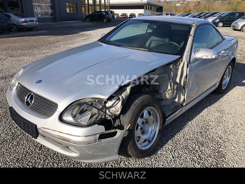 Silber Gebraucht 2001 Mercedes SLK200 Cabrio | 2.950 € (Superpreis) - Bild 1/4