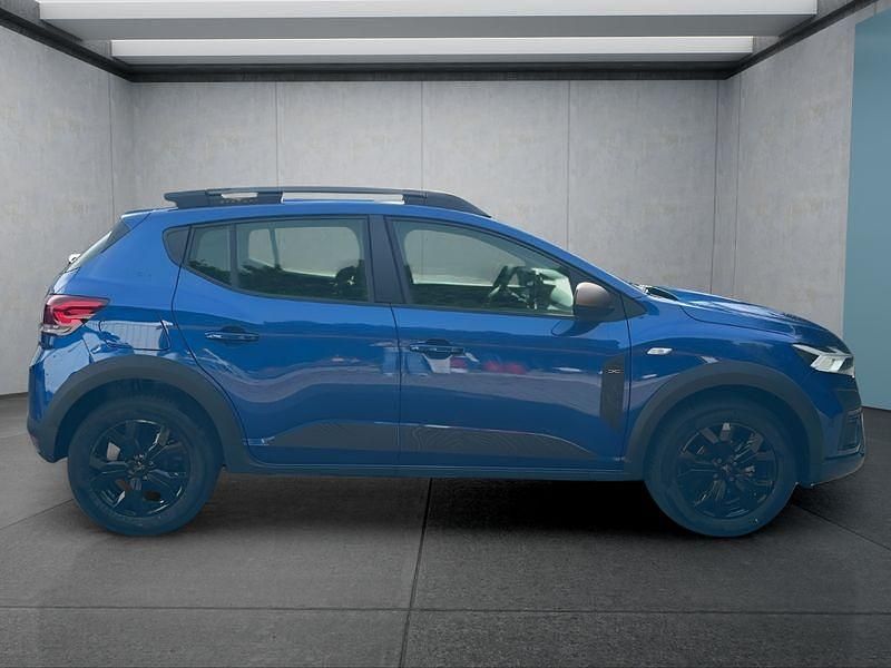 Grün Neu 2025 Dacia Sandero Stepway Kleinwagen | 19.749 € (Fairer Preis) - Bild 1/4