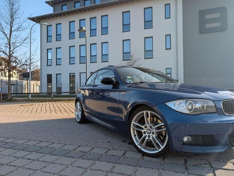 Gebraucht BMW 123 Performance 204 PS (150 kW) 2009 Blau Kleinwagen