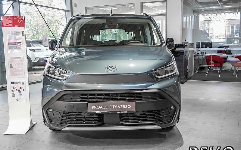 Neu Toyota Proace Verso City 100 kW (136 PS) 2025 Blau Kombi
