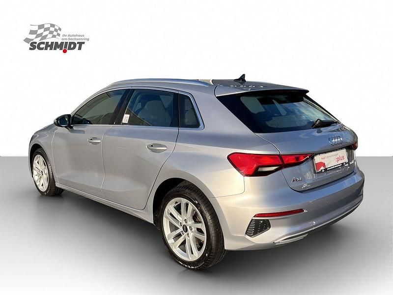 Gebraucht Audi A3 Ambiente 110 PS (80 kW) 2022 Florettsilber metallic Limousine