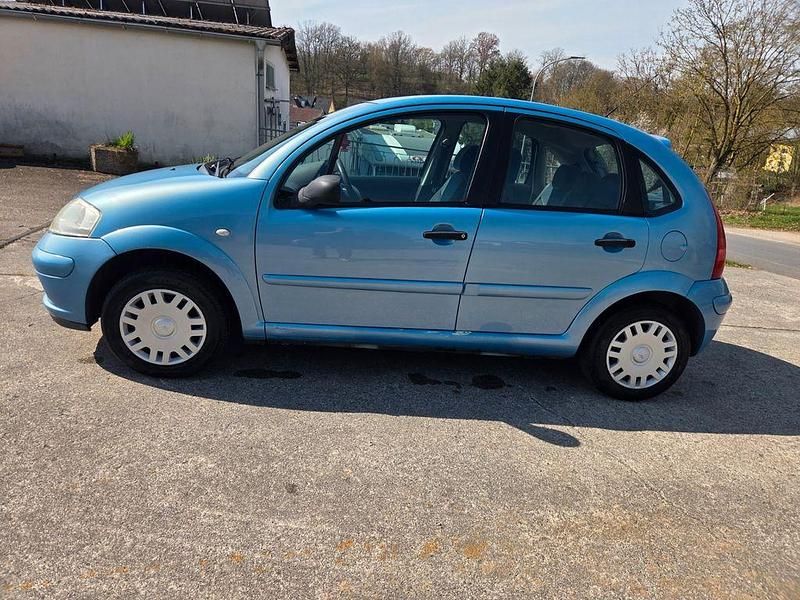 Gebraucht Citroën C3 73 PS (53 kW) 2004 Blau Limousine