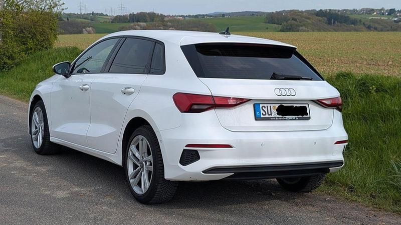 Gebraucht Audi A3 110 PS (80 kW) 2020 Weiß Limousine
