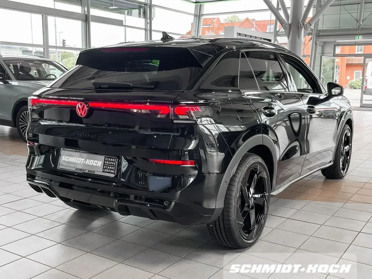 Neu VW T-Roc R-line 150 PS (110 kW) 2026 Grenadillschwarz (schwarz) SUV