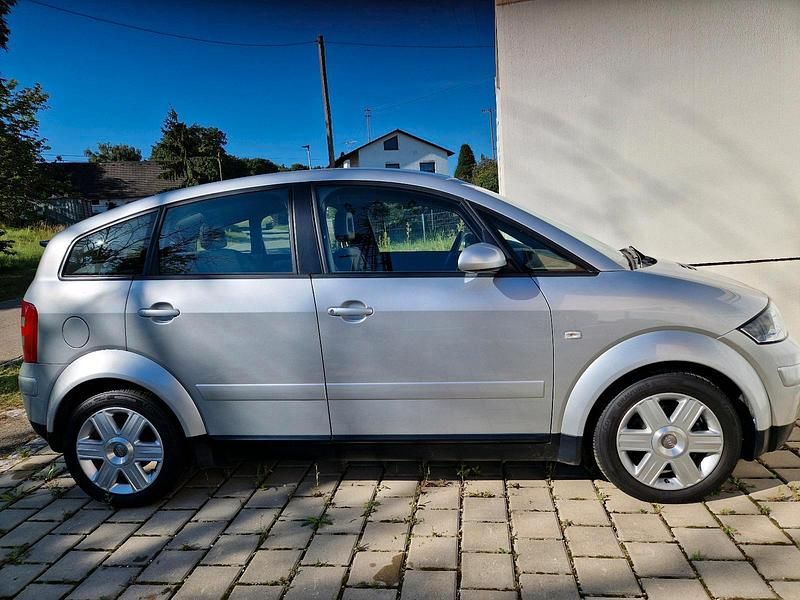 Gebraucht Audi A2 75 PS (55 kW) 2001 Silber Kleinwagen