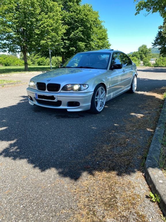 Silber Gebraucht 2003 BMW 325 M Sport Limousine | 7.500 € (Teuer) - Bild 1/4