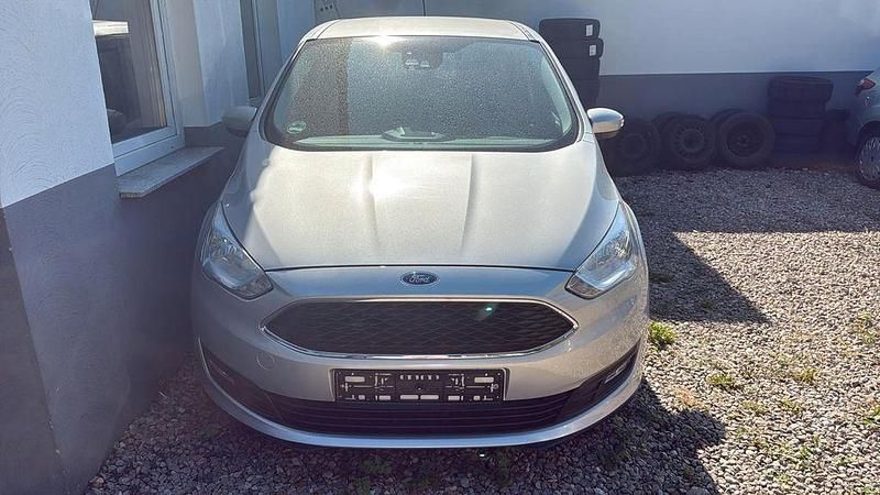 Silber Gebraucht 2019 Ford Grand C-Max Van / Kleinbus | 11.800 € (Fairer Preis) - Bild 1/4