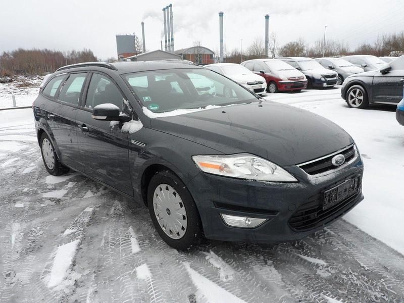 Gebraucht Ford Mondeo Ambiente 116 PS (85 kW) 2014 Grau Kombi