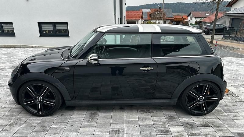 Usata Mini Cooper 122 CV (89 kW) 2010 Nero Utilitaria
