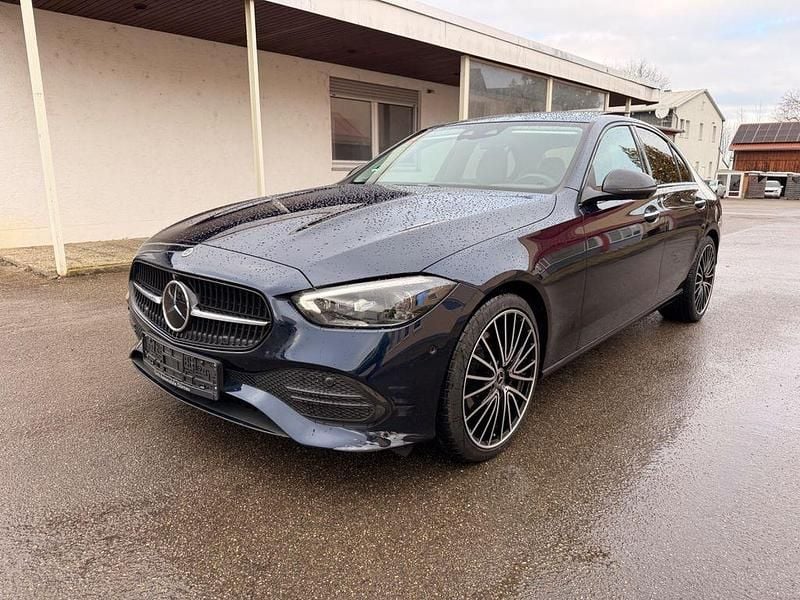 Blau Gebraucht 2023 Mercedes C200 Avantgarde Limousine | 31.499 € (Guter Preis) - Bild 1/4