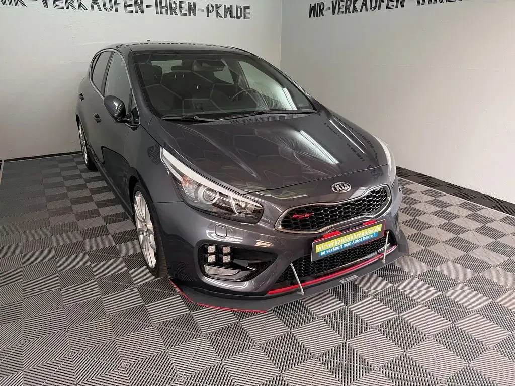 Gebraucht Kia Ceed GT-Track 204 PS (150 kW) 2018 Grau Kleinwagen