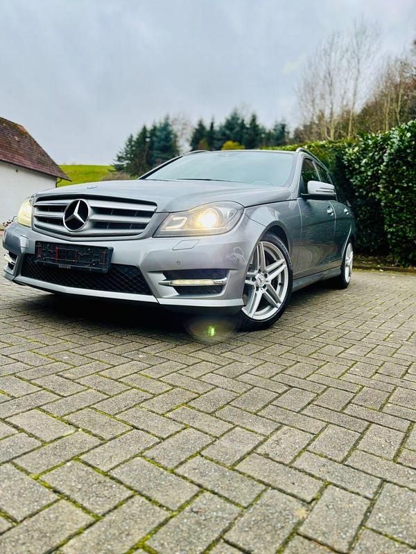 Gebraucht Mercedes C250 AMG line 204 PS (150 kW) 2013 Silber Kombi