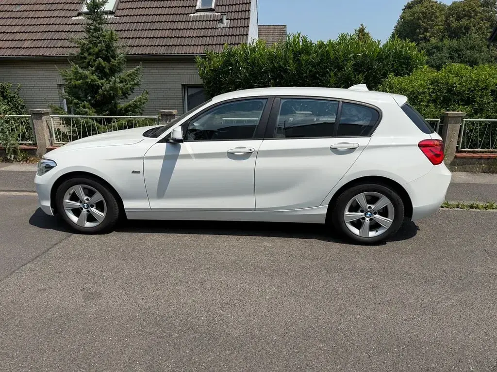 Gebraucht BMW 120 Sport Line 190 PS (139 kW) 2016 Weiß Kleinwagen