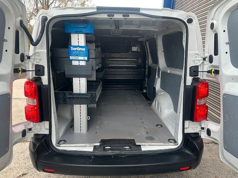 Weiß Gebraucht 2021 Opel Vivaro Edition Van | 19.400 € (Fairer Preis) - Bild 1/4