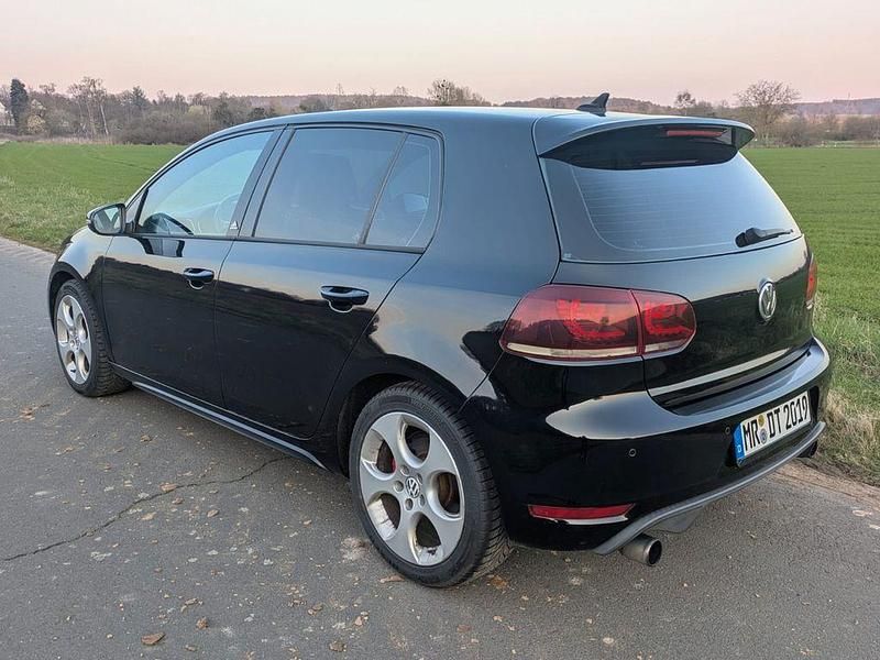 Gebraucht VW Golf VI Edition 211 PS (155 kW) 2011 Schwarz Kleinwagen