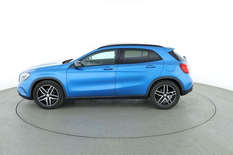 Gebraucht Mercedes GLA180 Urban 122 PS (89 kW) 2017 Blau SUV