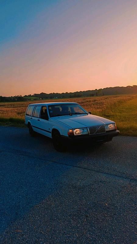Weiß Gebraucht 1994 Volvo 740 Kombi | 2.200 € - Bild 1/4
