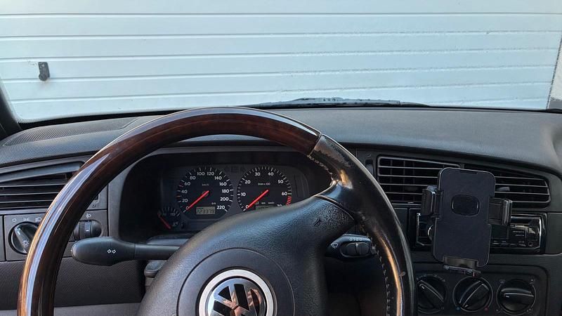 Gebraucht VW Golf Cabriolet Conceptline 115 PS (84 kW) 2001 Blau Cabrio