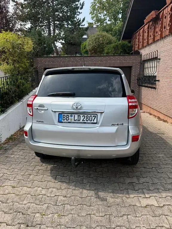 Gebraucht Toyota RAV4 Travel 158 PS (116 kW) 2013 Silber SUV