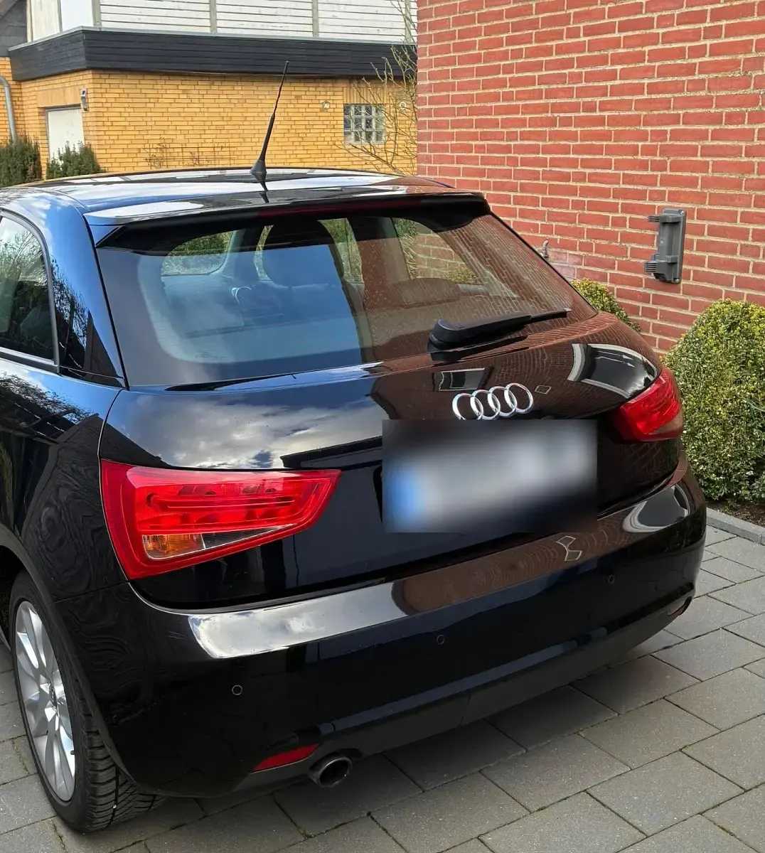 Gebraucht Audi A1 Ambition 86 PS (63 kW) 2012 Schwarz Kleinwagen