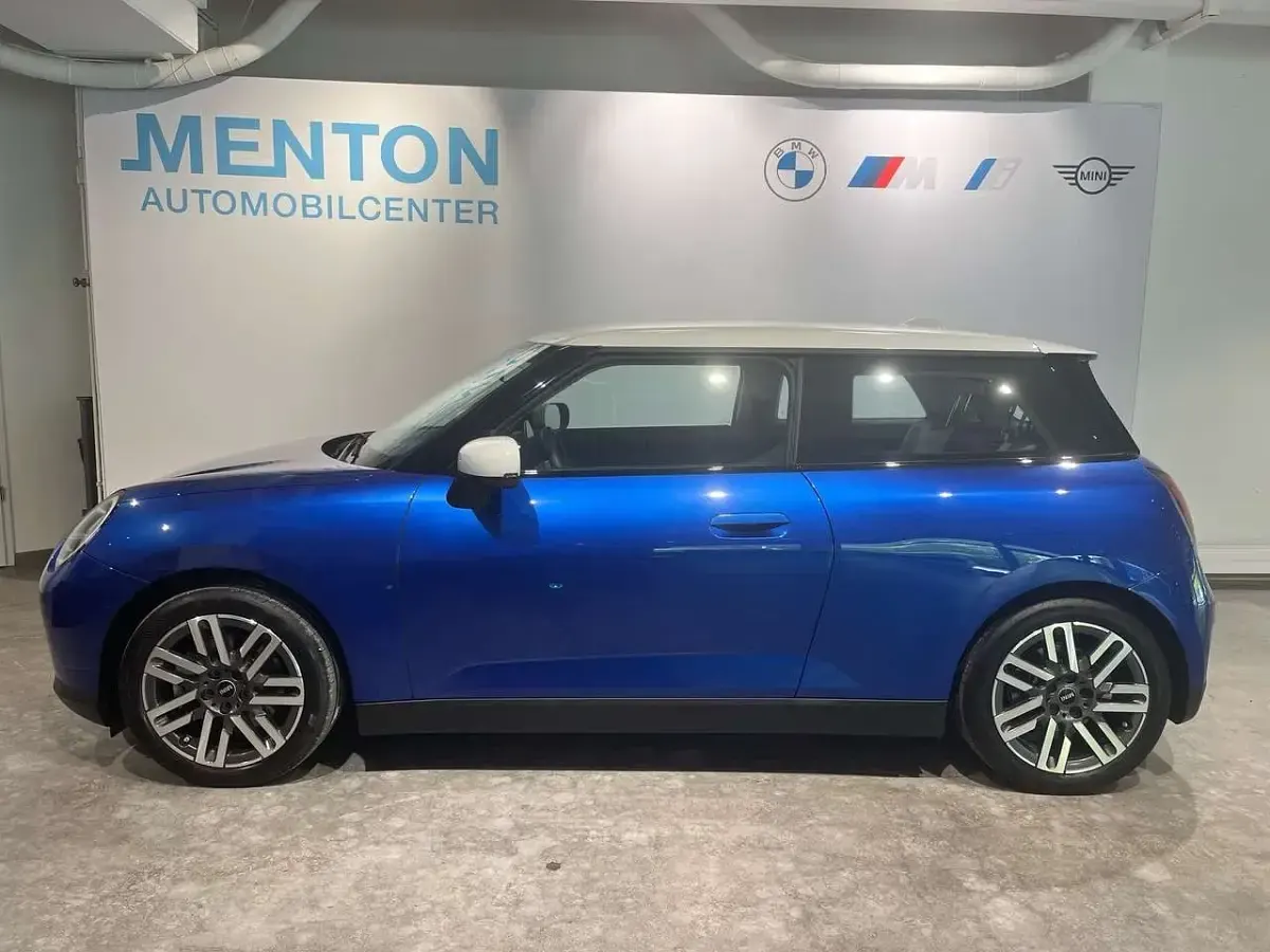 Gebraucht Mini Cooper 135 kW (184 PS) 2024 Blau Kleinwagen