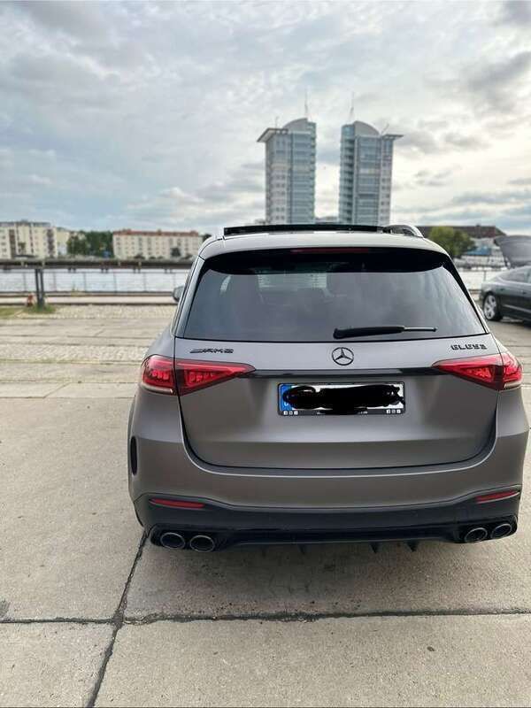 Schwarz Gebraucht 2020 Mercedes GLE450 AMG AMG line SUV | 66.500 € - Bild 1/4