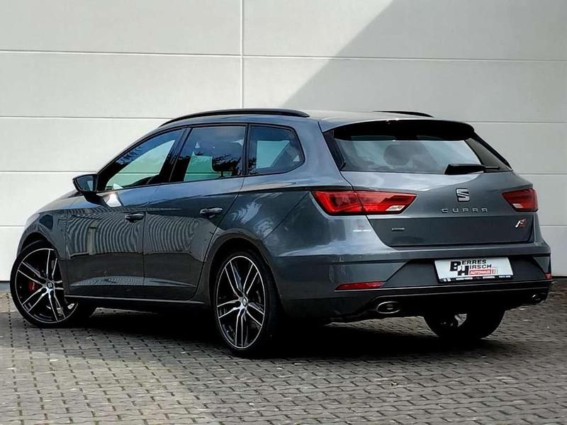 Gebraucht Seat Leon CUPRA 300 PS (220 kW) 2017 Pirineos grau Kombi