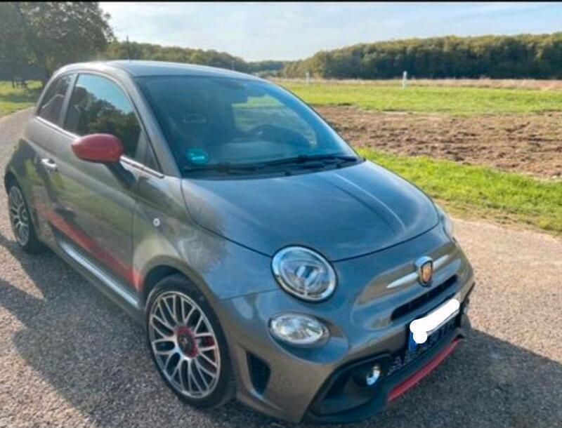 Grau Gebraucht 2019 Fiat 500 Abarth Abarth Kleinwagen | 15.000 € (Guter Preis) - Bild 1/4