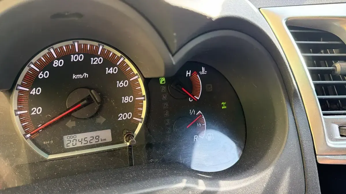 Gebraucht Toyota HiLux 173 PS (127 kW) 2015 Grau Pickup