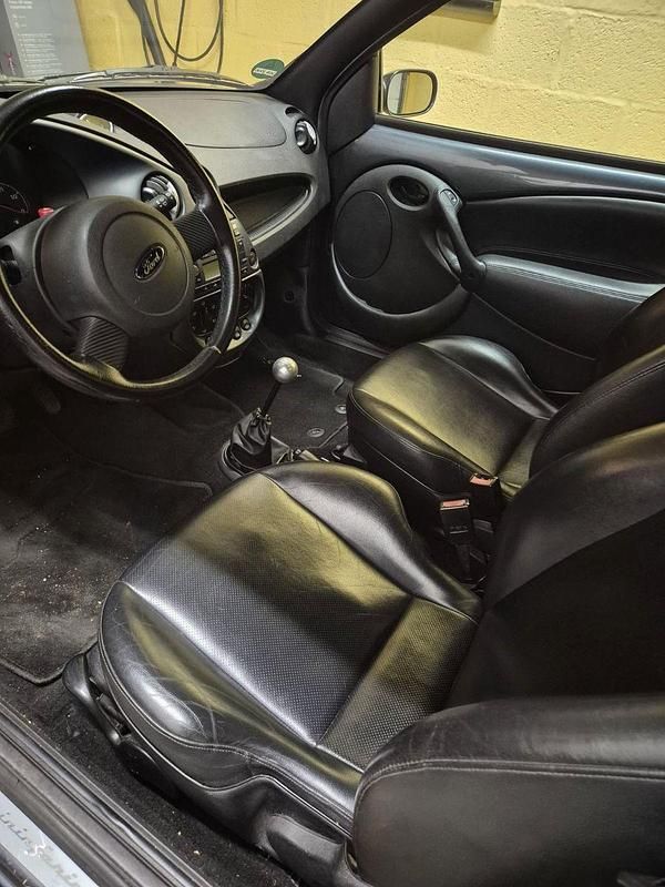 Gebraucht Ford Ka Viva X 69 PS (50 kW) 2005 Grau Kleinwagen