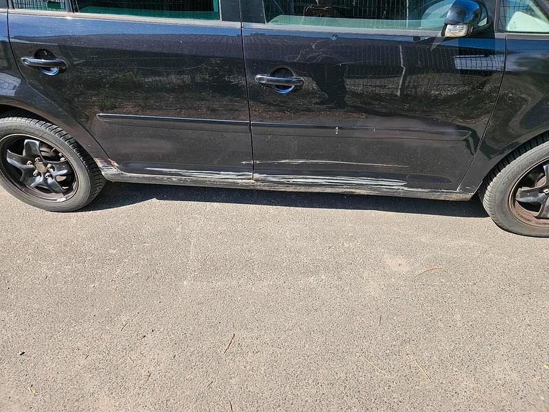 Gebraucht VW Touran 105 PS (77 kW) 2005 Schwarz Van / Kleinbus