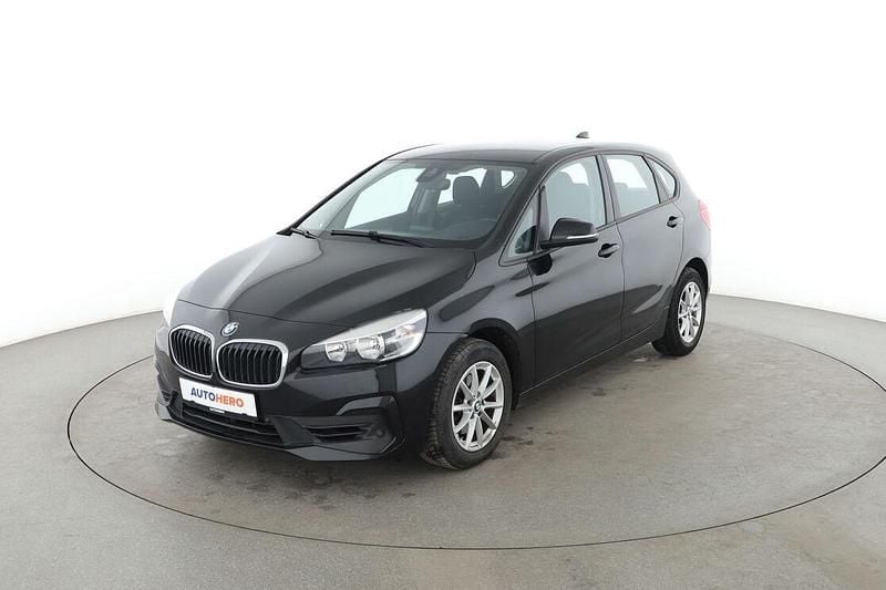 Schwarz Gebraucht 2019 BMW 218 Active Tourer Performance Van / Kleinbus | 15.970 € (Guter Preis) - Bild 1/3