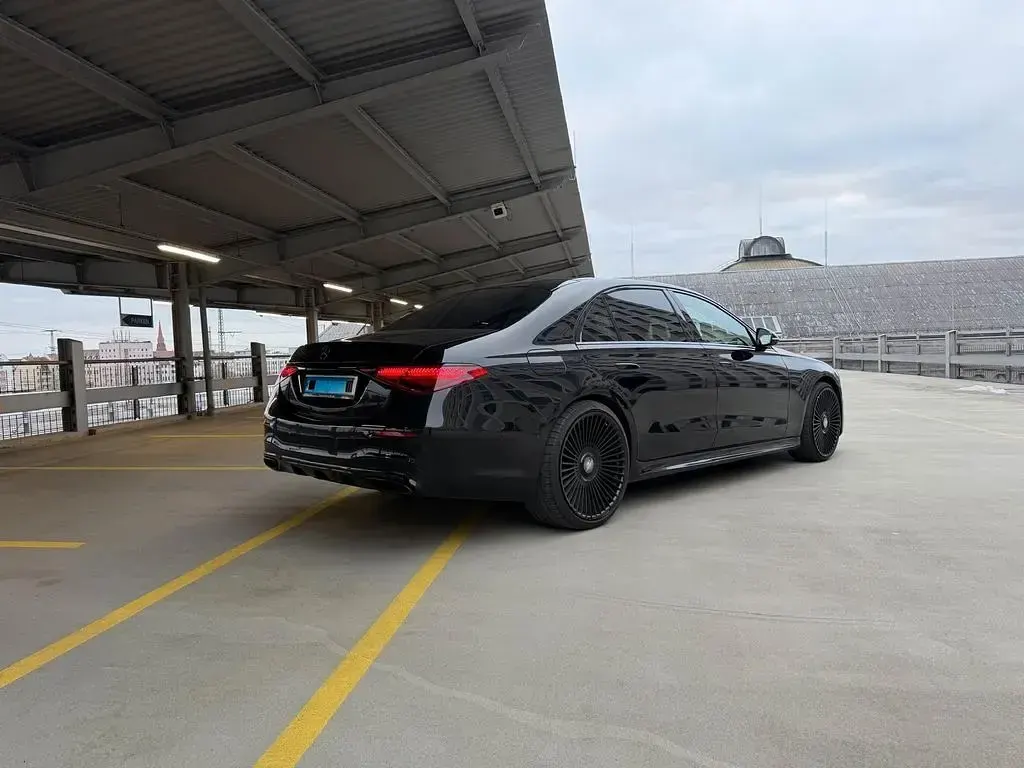 Gebraucht Mercedes S500 AMG 449 PS (330 kW) 2023 Schwarz Limousine