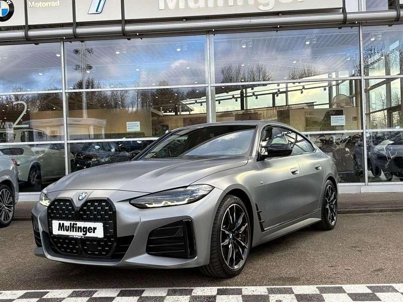 Gebraucht BMW 440 M Sport 374 PS (275 kW) 2022 Individual frozen pure grey Coupé