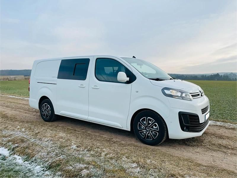 Second-hand Citroën Jumpy 177 CP (130 kW) 2018 Alb Monovolum