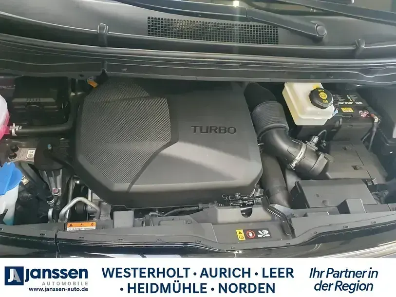 Gebraucht Hyundai Staria Trend 177 PS (130 kW) 2024 Graphite grey Van / Kleinbus