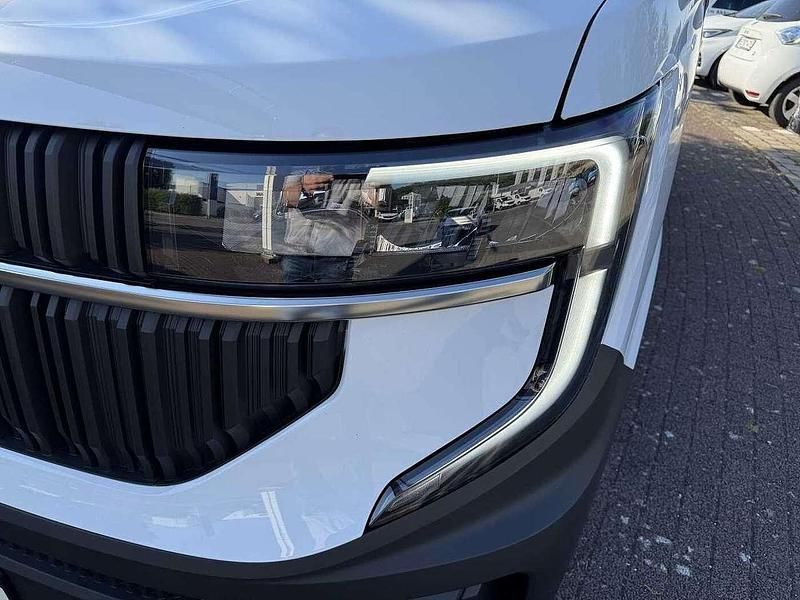 Neu Renault Master 150 PS (110 kW) 2025 Mineral weiß Van