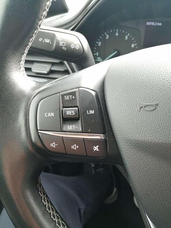 Gebraucht Ford Fiesta S 101 PS (74 kW) 2018 Weiß Kleinwagen