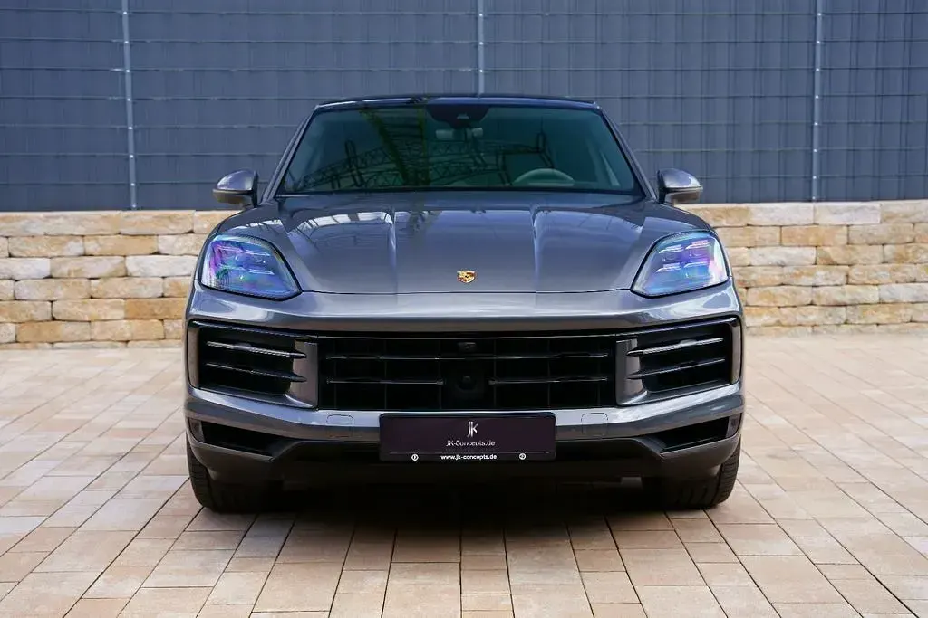 Gebraucht Porsche Cayenne 519 PS (381 kW) 2024 Grau SUV