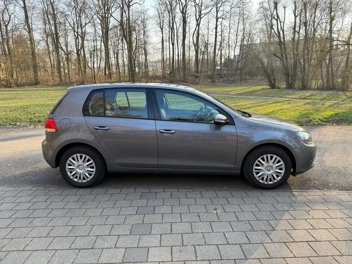 Second-hand VW Golf VI 80 CP (58 kW) 2010 Gri Hatchback