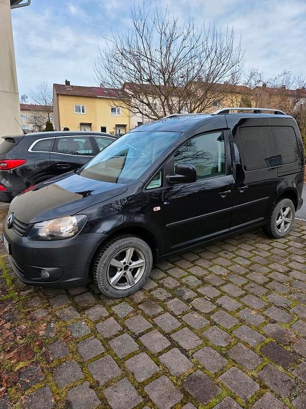 Gebraucht VW Caddy 105 PS (77 kW) 2011 Schwarz Van / Kleinbus