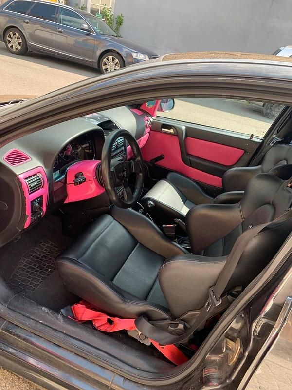 Schwarz Gebraucht 1997 Opel Astra Kleinwagen | 1.000 € - Bild 1/4